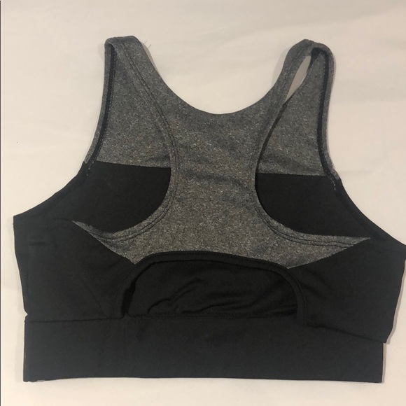 Cropped halter top / sports bra - Picture 2 of 2